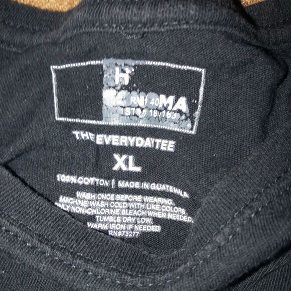 The every day tee - Picture 2 of 2